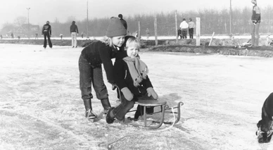 Преподаватель НСПК рассказала об играх, в которые играли в Советском Союзе