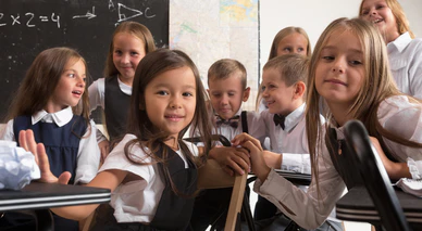 Рассказываем, как воспитывали мальчиков и девочек в России в 19 веке: новая статья преподавателя НСПК